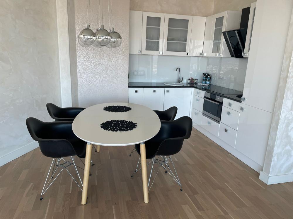 Apartament typu Deluxe (30th+ floor)