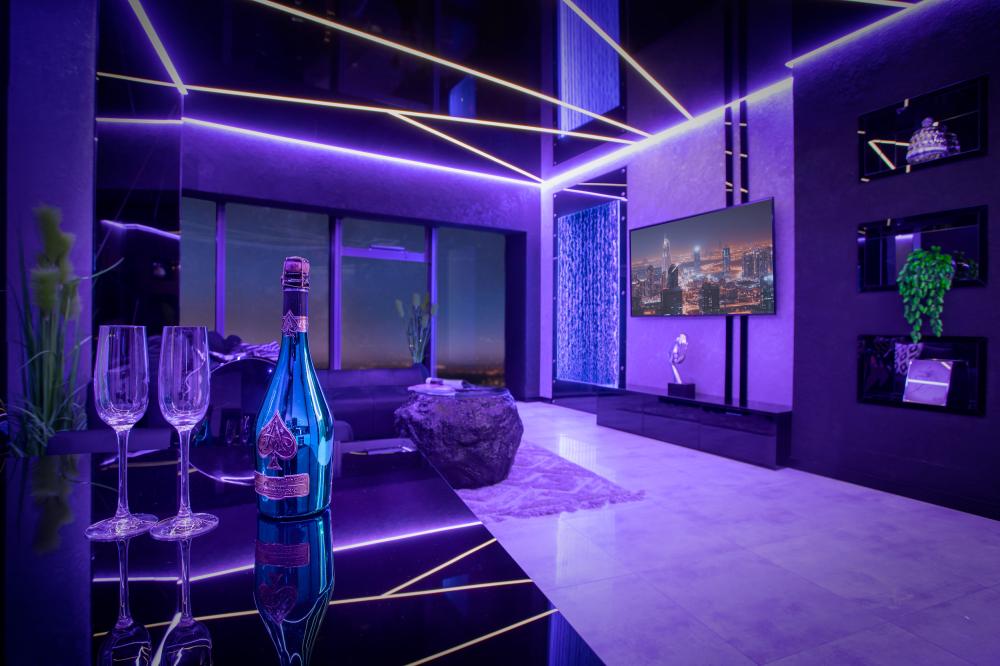 Deluxe z Wanną i Sauną