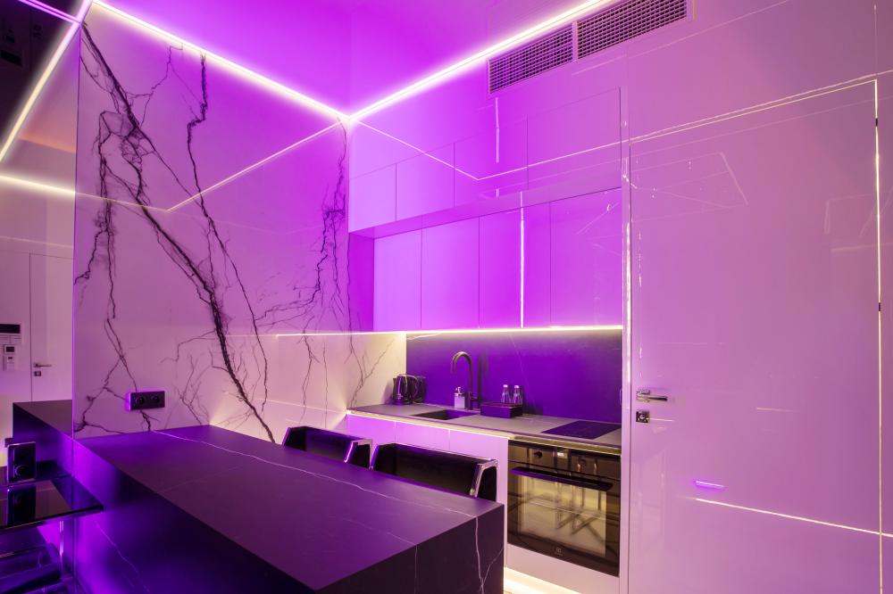 Studio z wanną z hydromasażem