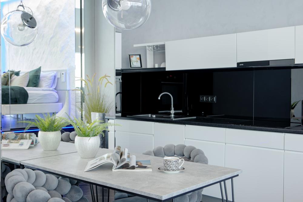 Apartament z jakuzzi na 42 piętrze