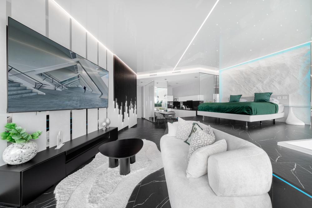 Apartament z jakuzzi na 42 piętrze