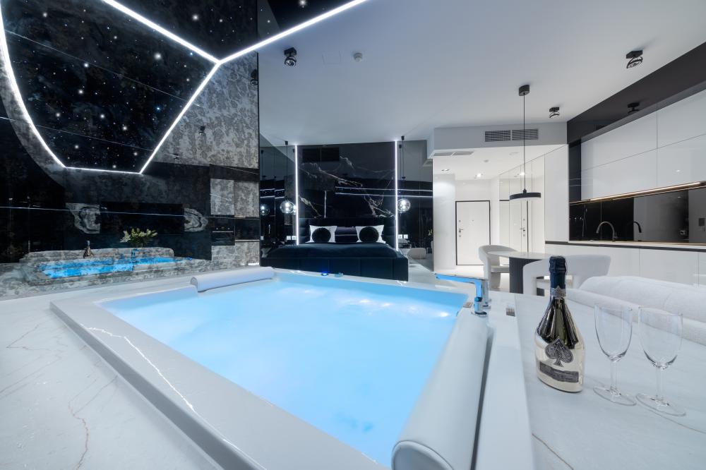 Apartament z Jakuzzi typu Deluxe