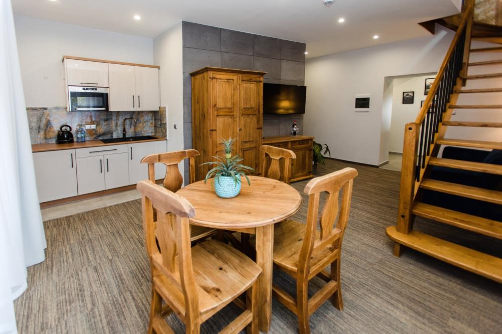 Dwupoziomowy Apartament czteroosobowy  miniatura 5
