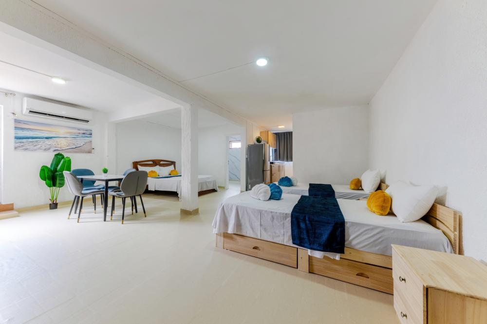 Family studio with kitchen and terrace with sea view