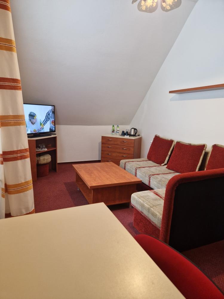 Apartmánový čtyřlůžkový pokoj s polopenzí
