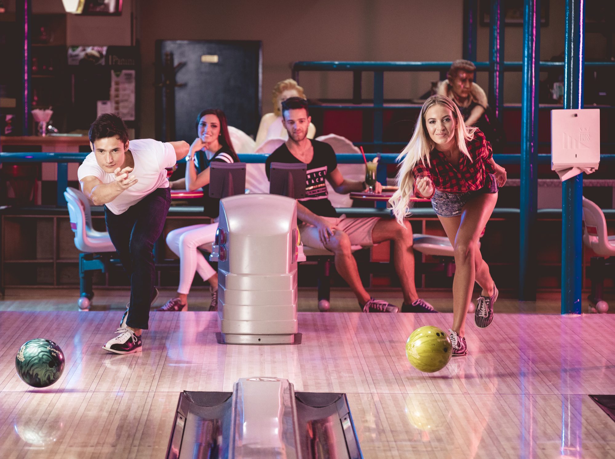 Service Day for Bowling and Laser Game