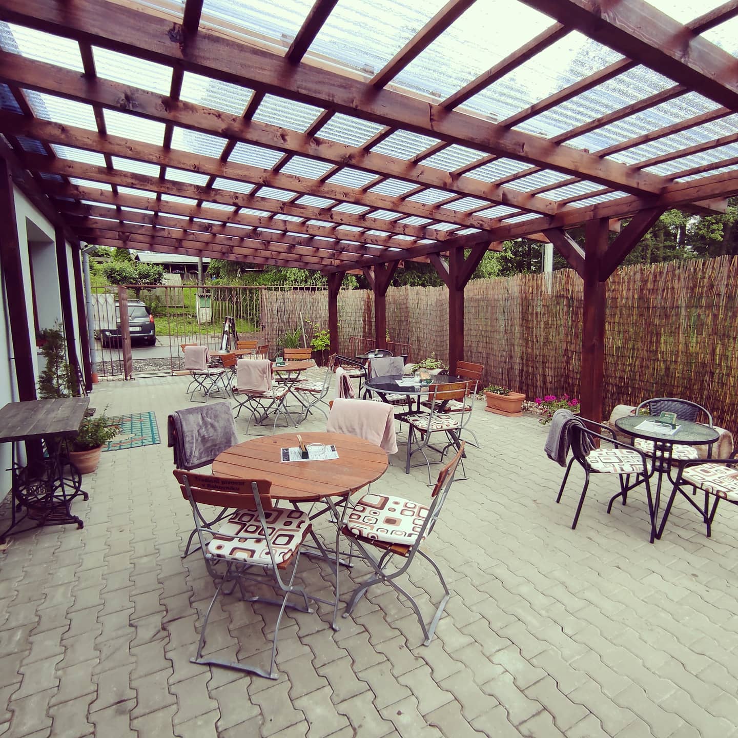 Nová venkovní pergola!