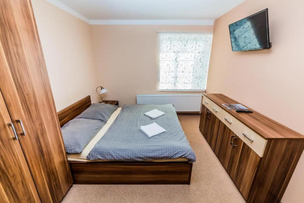Rodinný pokoj 2+2 - 2 x oddělená ložnice s manželskou postelí